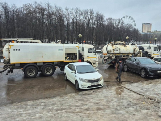 В Иванове прочищают дождеотводы и ликвидируют подтопления